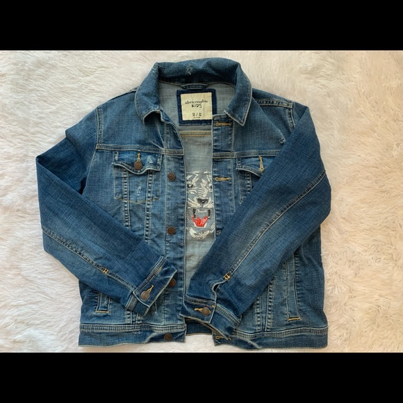 Abercrombie Kids: embroidered stretch
denim jacket🎉 - Picture 1 of 3